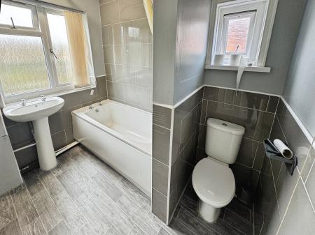 3 bedroom Semi-detached house to let in Boulton Lane, Derby, DE24