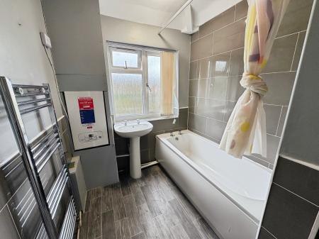 3 bedroom Semi-detached house to let in Boulton Lane, Derby, DE24