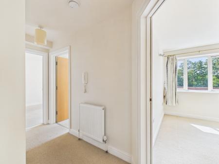 2 bedroom Apartment for sale in City Road, Chester Green, Derby, DE1
