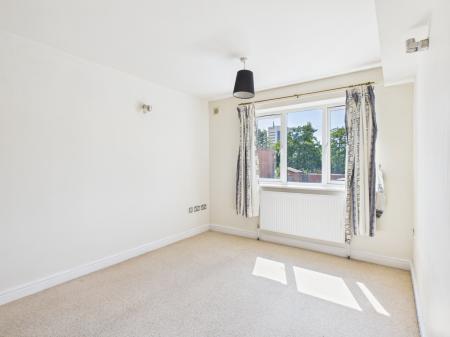 2 bedroom Apartment for sale in City Road, Chester Green, Derby, DE1