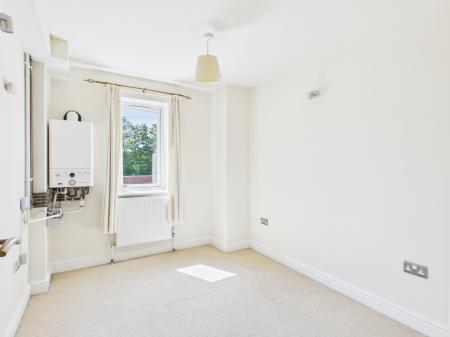 2 bedroom Apartment for sale in City Road, Chester Green, Derby, DE1