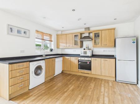 2 bedroom Flat for sale in Badgerdale Way, Heatherton Village, Derby, DE23