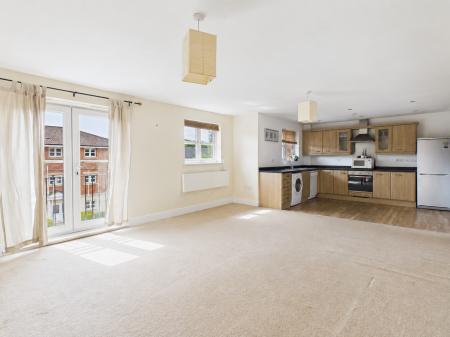 2 bedroom Flat for sale in Badgerdale Way, Heatherton Village, Derby, DE23