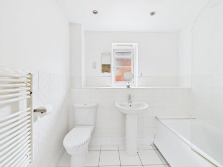 2 bedroom Flat for sale in Badgerdale Way, Heatherton Village, Derby, DE23