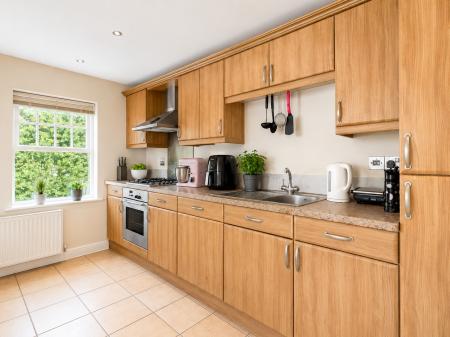 2 bedroom Flat for sale in Roman Road, Chester Green, Derby, DE1