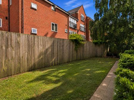2 bedroom Flat for sale in Roman Road, Chester Green, Derby, DE1
