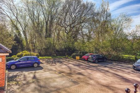 2 bedroom Flat for sale in Badgerdale Way, Heatherton Village, Derby, DE23