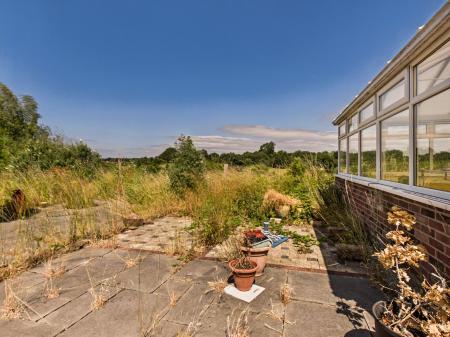 3 bedroom Detached bungalow for sale in Quarry Lane, Stonebroom, Alfreton, DE55