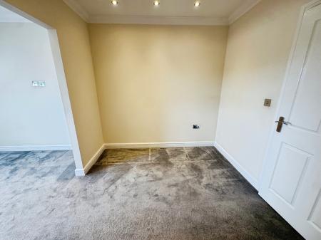 2 bedroom Apartment to let in Cole Lane, Borrowash, Derby, DE72