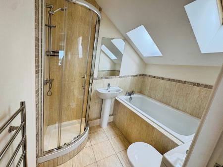 2 bedroom Apartment to let in Cole Lane, Borrowash, Derby, DE72