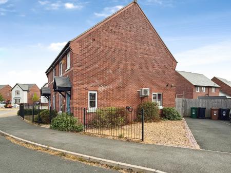 3 bedroom Semi-detached house to let in Stafford Drive, Littleover, Derby, DE23