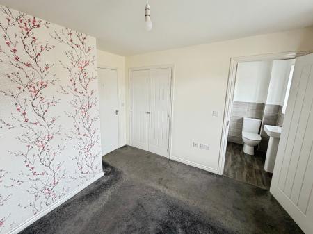 3 bedroom Semi-detached house to let in Stafford Drive, Littleover, Derby, DE23
