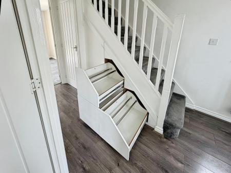 3 bedroom Semi-detached house to let in Stafford Drive, Littleover, Derby, DE23