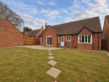 3 bedroom Detached bungalow for sale in Holly Court, Aston-on-Trent, Derby, DE72