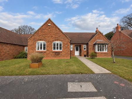 3 bedroom Detached bungalow for sale in Holly Court, Aston-on-Trent, Derby, DE72