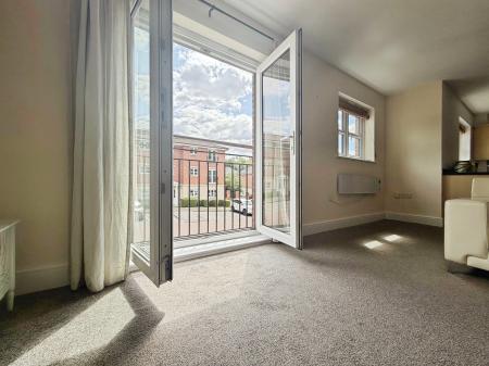 2 bedroom Flat to let in Badgerdale Way, Heatherton Village, Derby, DE23