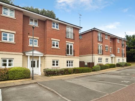 2 bedroom Flat to let in Badgerdale Way, Heatherton Village, Derby, DE23