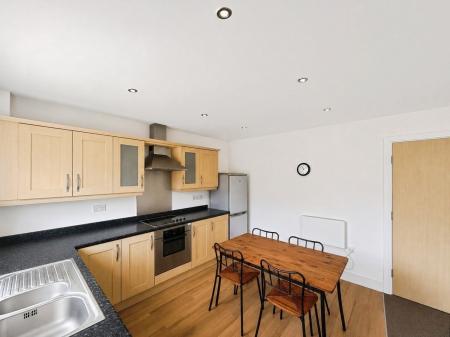 2 bedroom Flat to let in Badgerdale Way, Heatherton Village, Derby, DE23