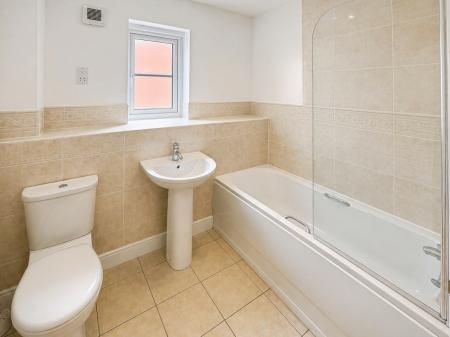 2 bedroom Flat to let in Badgerdale Way, Heatherton Village, Derby, DE23