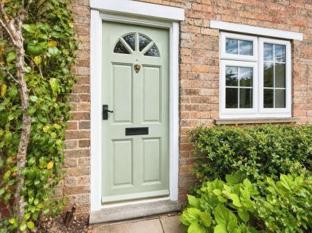 1 bedroom Terraced House to let in Park Lane, Littleover, Derby, DE23