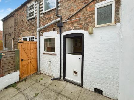 1 bedroom Terraced House to let in Park Lane, Littleover, Derby, DE23