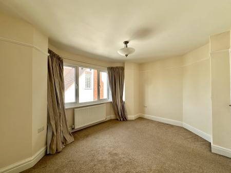 3 bedroom Detached house to let in Kings Drive, Littleover, Derby, DE23