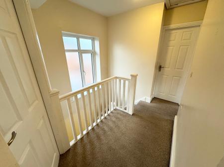 3 bedroom Detached house to let in Kings Drive, Littleover, Derby, DE23