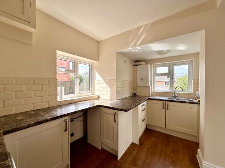 3 bedroom Detached house to let in Kings Drive, Littleover, Derby, DE23