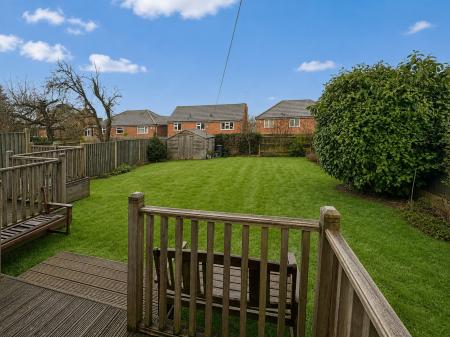 3 bedroom Detached house to let in Kings Drive, Littleover, Derby, DE23