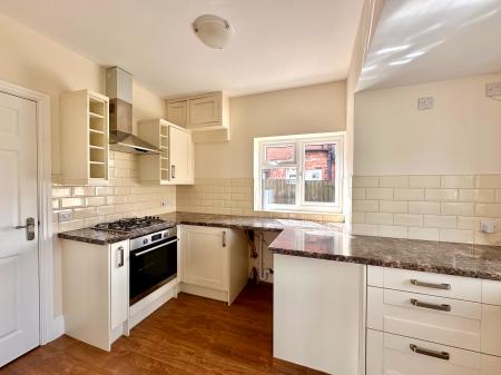 3 bedroom Detached house to let in Kings Drive, Littleover, Derby, DE23