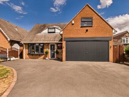 4 bedroom Detached house for sale in Top Manor Close, Ockbrook, DE72