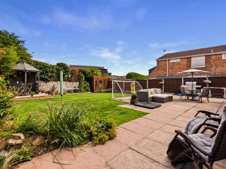 4 bedroom Detached house for sale in Top Manor Close, Ockbrook, DE72