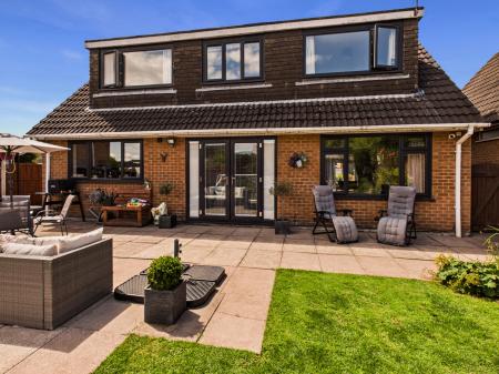 4 bedroom Detached house for sale in Top Manor Close, Ockbrook, DE72