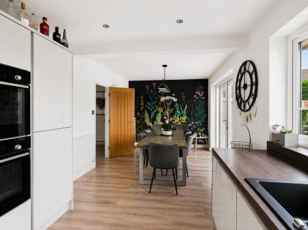 4 bedroom Detached house for sale in Top Manor Close, Ockbrook, DE72