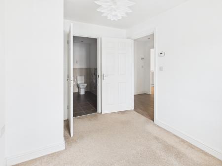 2 bedroom Apartment to let in Dove Place, Hatton, Derby, DE65