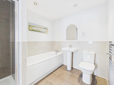 2 bedroom Apartment to let in Dove Place, Hatton, Derby, DE65