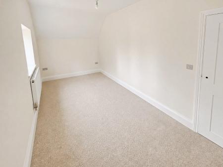 3 bedroom Detached house to let in Burton Road, Littleover, Derby, DE23