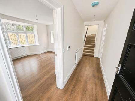3 bedroom Detached house to let in Burton Road, Littleover, Derby, DE23