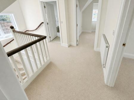 3 bedroom Detached house to let in Burton Road, Littleover, Derby, DE23