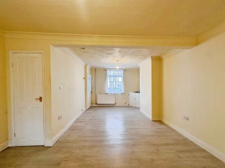2 bedroom Terraced House to let in Catherine Street, Alfreton, Derby, DE55