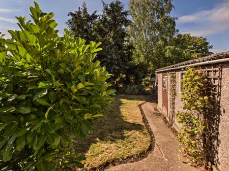 3 bedroom Semi-detached house for sale in Nottingham Road, Chaddesden, Derby, DE21