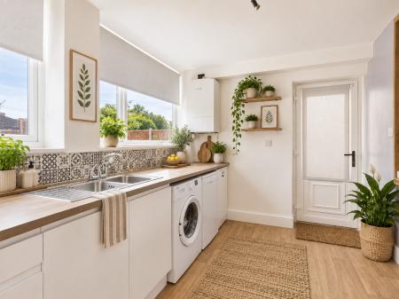 2 bedroom Bungalow for sale in Suffolk Avenue, Derby, DE21