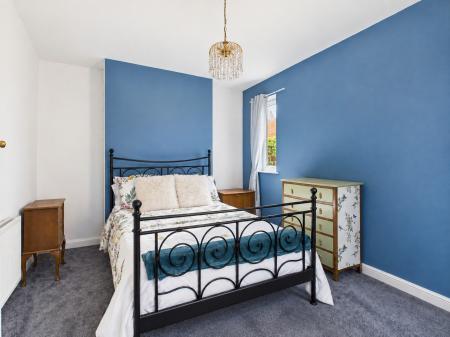2 bedroom Bungalow for sale in Suffolk Avenue, Derby, DE21