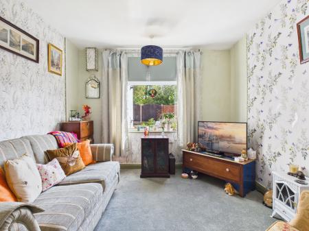 2 bedroom Bungalow for sale in Suffolk Avenue, Derby, DE21