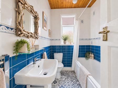 2 bedroom Bungalow for sale in Suffolk Avenue, Derby, DE21