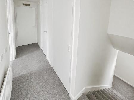 1 bedroom Flat to let in California Gardens, Derby, Derby, DE22