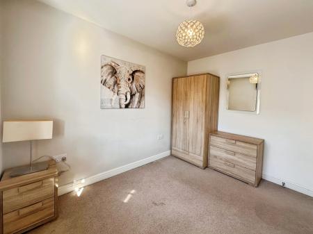 3 bedroom Semi-detached house to let in Richardson Way, Derby, DE22