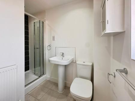 3 bedroom Semi-detached house to let in Richardson Way, Derby, DE22