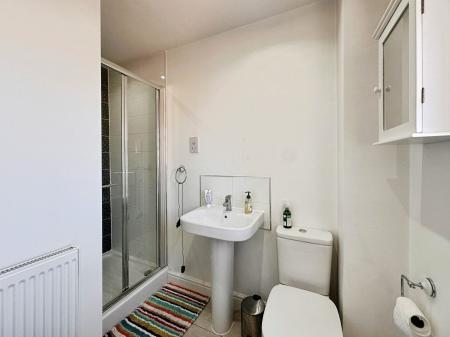 3 bedroom Semi-detached house to let in Richardson Way, Derby, DE22