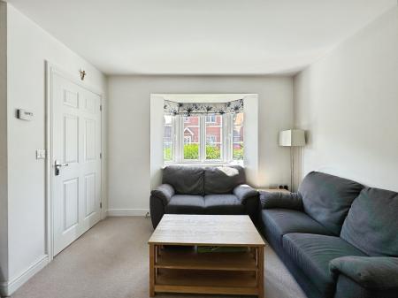 3 bedroom Semi-detached house to let in Richardson Way, Derby, DE22